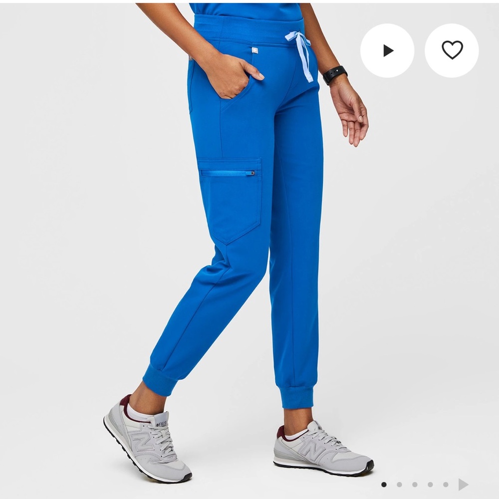 Figs Women’s Zamora Jogger Scrub Pants in Royal Blue